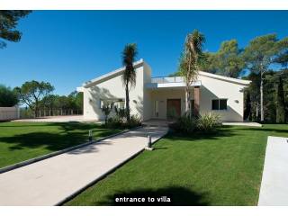Villa for sale in Benahavis, Malaga..