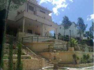 4 Bedrooms - Villa - Alicante - For Sale