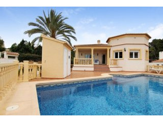 Luxury 5 bedroom house in a fantastic..