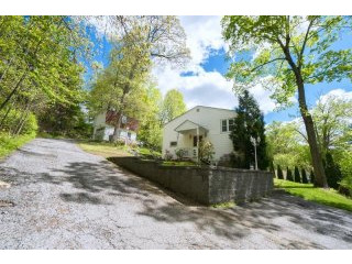 3 bedroom House For Sale: 398 E Main..