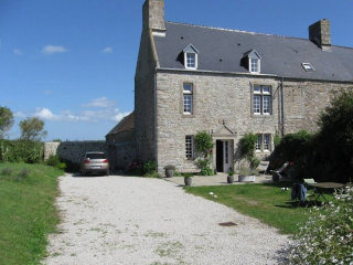 Beautiful House, Nice Plot