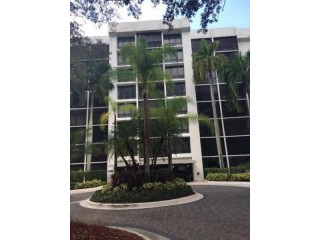 7835 Lakeside Blvd #942, Boca Raton, FL..