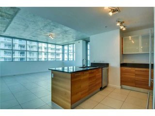 2 bedroom Flat For Sale: 3301 NE 1st..