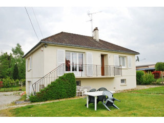 Detached House with Neat Garden