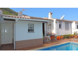 V1616 - Lovely Townhouse In Denia With..