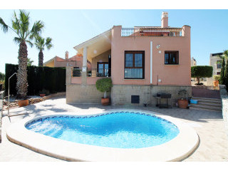 3 Bedrooms - Villa - Alicante - For Sale