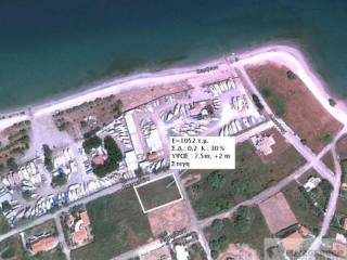 Β071 - Unique plot near the sea..