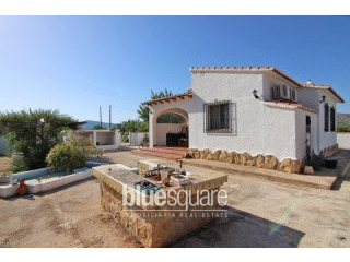 Lovely country house in the middle of..