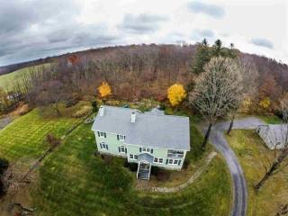 3 bedroom Residence For Sale: Pawling..
