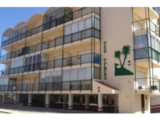ROSES SANTA MARGARIDA: Studio close to..