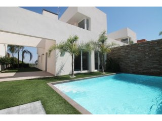 3 Bedrooms - Villa - Alicante - For Sale