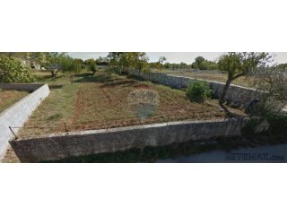 ISTRA, BRATULIĆI, građevinsko zemljište uz asfalt