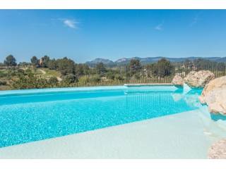 Finca mit Blick auf die Berge in Calvia