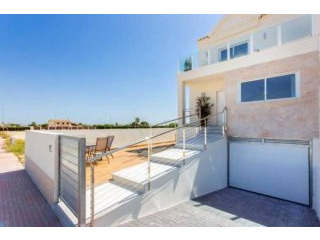 3 Bedroom 2 Bathroom Villa In Daya..