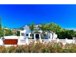 6 Bedrooms - Villa - Malaga - For Sale