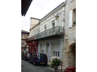 Situated In A Lovely Bastide Village..
