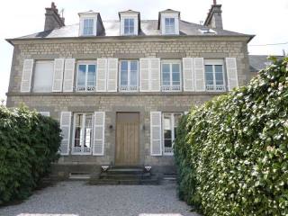 Period Character Maison-de-Maitre