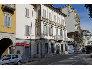 Apartment For Sale: Intra, Verbania..