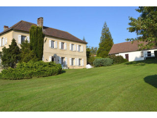 Ideal Equestrian Property With Land..