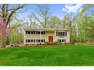 4 bedroom House For Sale: 39 Spruce..