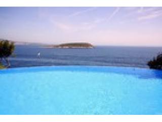 2 Bedrooms - Apartment - For Sale