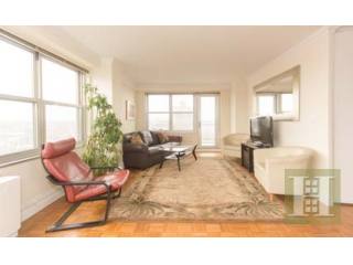 3 bedroom Apartment For Sale: 555..