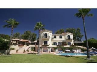 5 bedroom detached villa for sale