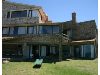 5 Bedroom House - For Rent -..