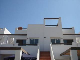 2 bedroom Apartment For Sale: 1st..