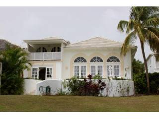 2 bedroom Property For Sale: Royal..
