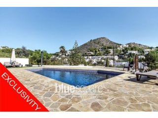 Exclusivity modern build villa El Portet