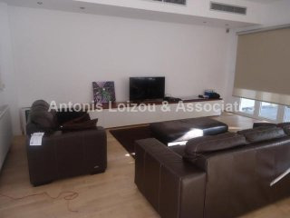 House for Rent in Town Centre - Walking..