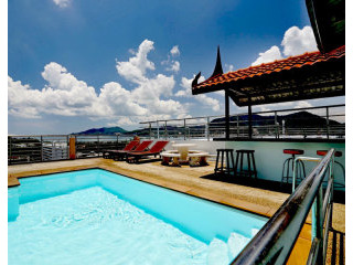 Seaview Apartment in Patong