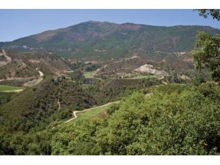 Stunning Golf Plot With Lake Views