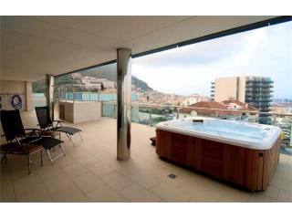 3 bedroom Apartment For Sale: Ocean..