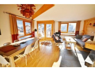 4 Bedroom Duplex Apartment La Ploche..
