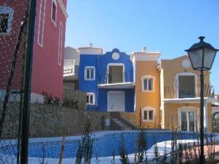 2 Bedrooms - Townhouse - Alicante - For..
