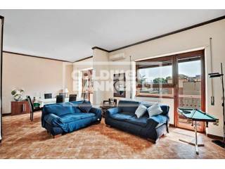 2 Bedrooms - Apartment - For Sale