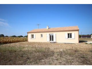 New construction on 7000m2 plot near..