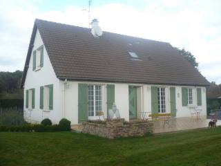 Beautiful House with Fully Fitted..