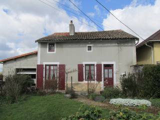 Detached Stone House With Lovely Garden