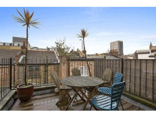 Property - London - For Sale