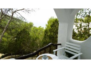 Beautiful studio flat with garden