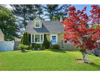 3 bedroom House For Sale: 17 Remsen..