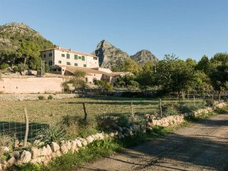 18 bedroom Manor House For Sale:..