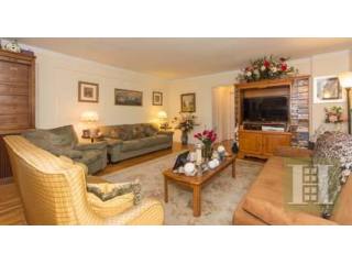 1 bedroom Apartment For Sale: 5440..