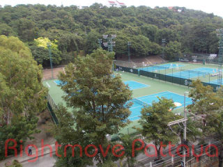 2 Bedroom Condo for sale in Pratumnak -..