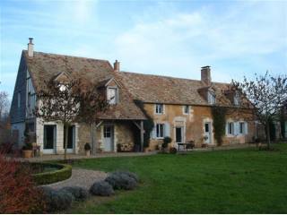 Beautifully Restored Chateau Annexe