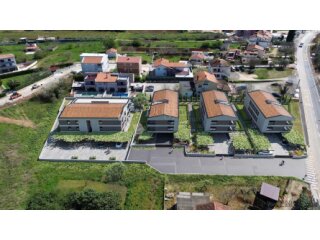 Luksuzna novogradnja - penthouse u zatvorenom kompleksu