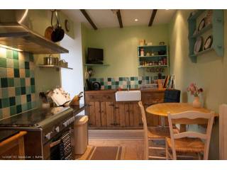 Pretty 'longere' with private gite -..